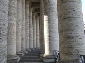 The majestic colonnade of Gian Lorenzo Bernini.